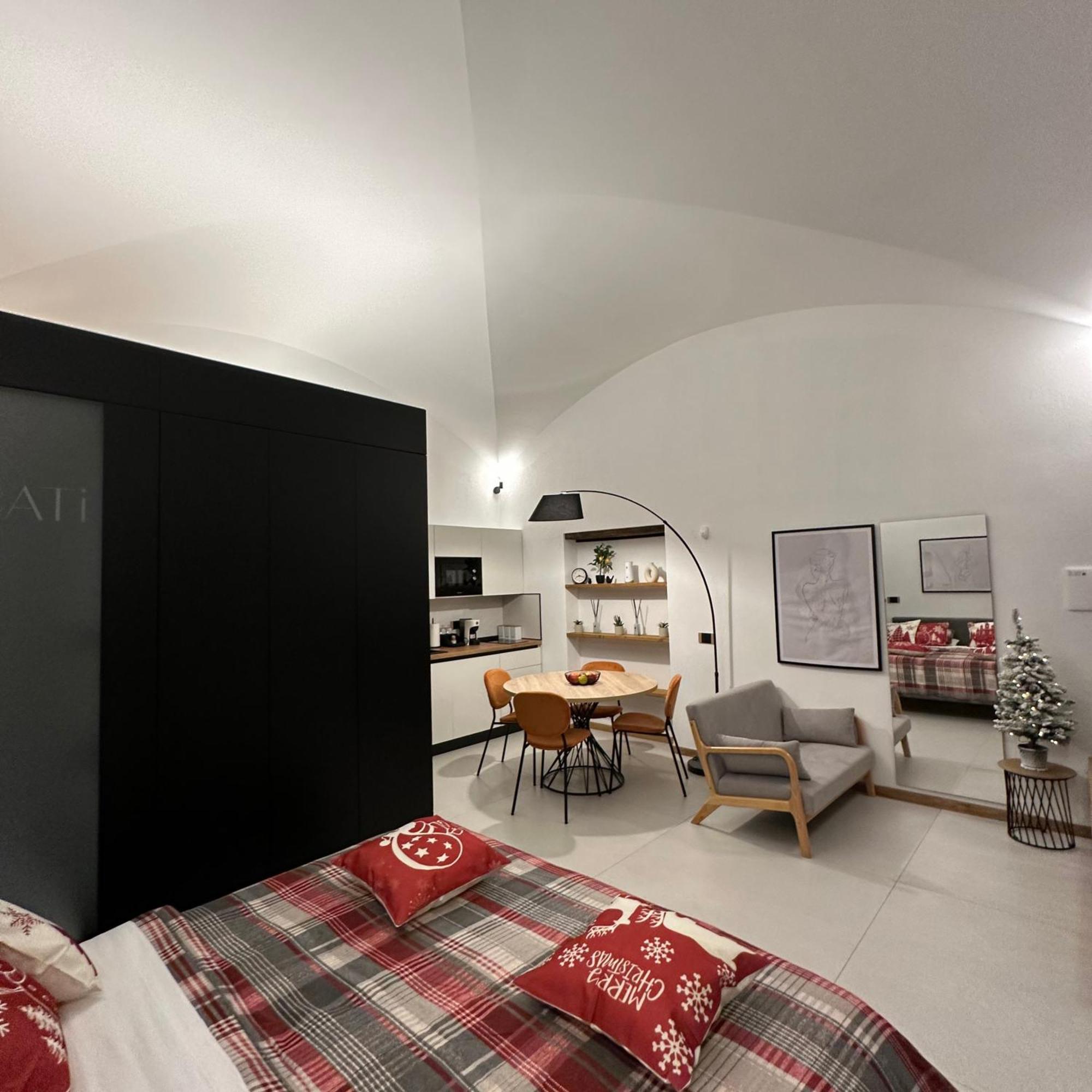 Dislocati Bnb - Jacuzzi Privata - Cucina - Tv60" - Minimal Luxury Marigliano Eksteriør bilde